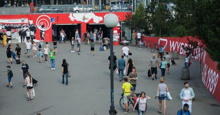 Pojawiły się wyświetlacze na "patelni". Mają pomóc pasażerom w przesiadkach