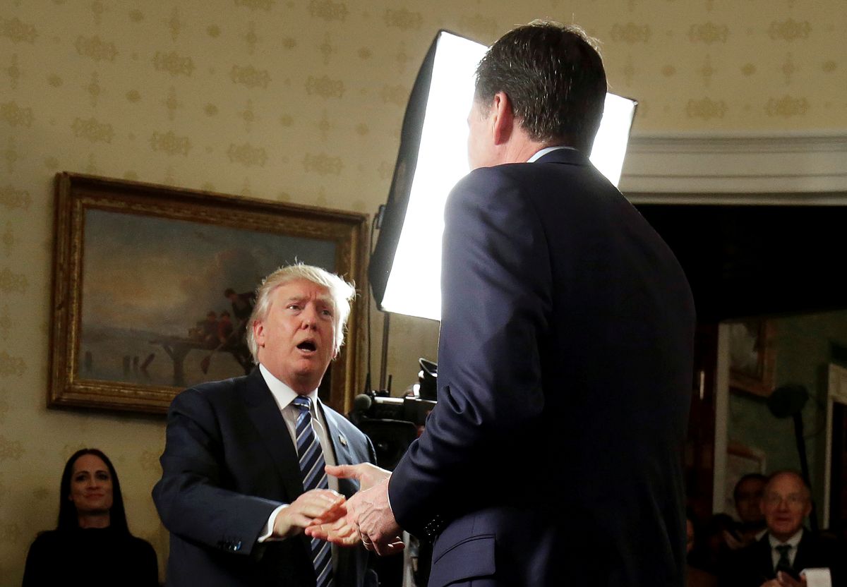 Trump jako mafijny boss. Co o prezydencie pisze James Comey