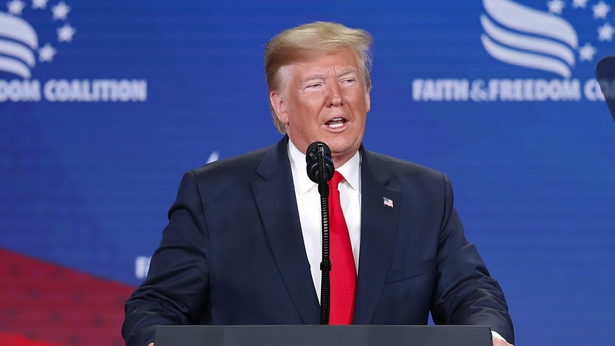 Donald Trump może się wstrzymać z kolejnymi cłami na chińskie towary.