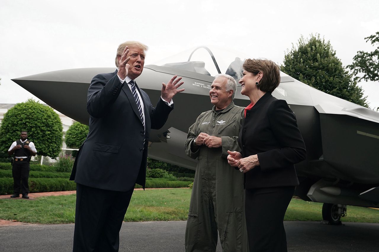 Czy Trump myśli, że F-35 jest "dosłownie niewidzialny"? Jego wypowiedzi na to wskazują