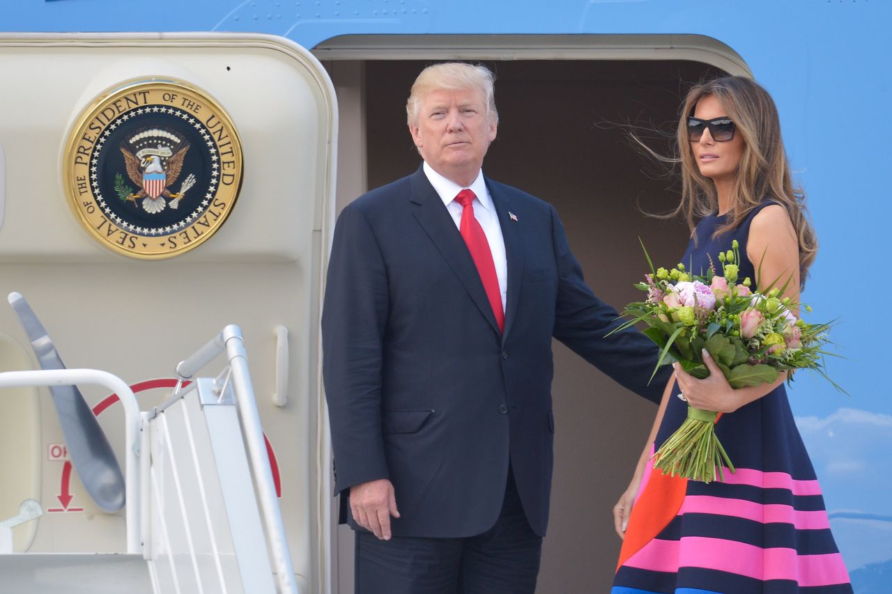 Tajemnica kreacji Melanii Trump rozwiązana! Wiemy, gdzie i za ile możesz ją kupić