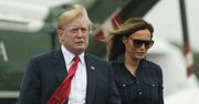 Melania Trump w kreacji w paski. Sukienka jest z przeceny
