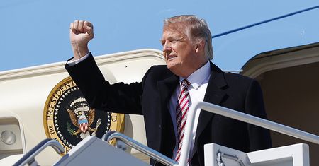 Petycja do Trumpa o wsparcie Polski w staraniach o reparacje wojenne od Niemiec i Rosji