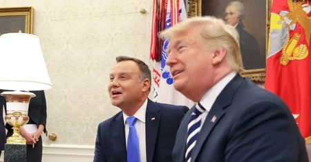 Duda i jego otoczenie nie wytrzymali presji. Potencjalny PR-owy sukces zmienili w festiwal żenady