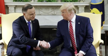 Makowski: "Co z przełożoną wizytą amerykańskiego prezydenta? 'Trump do Polski w tej chwili nie przyleci'" [NEWS]