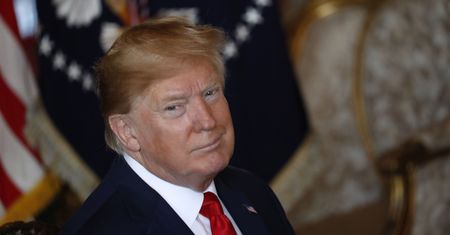 USA. Donald Trump żartuje ze "świątecznego prezentu" od Korei Północnej. "Może to będzie waza?"