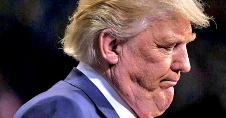 Wystarczyło jedno zdjęcie. "Zmasakrowali" Trumpa