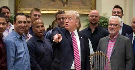 Polscy posłowie zaproszeni na przemówienie prezydenta Donalda Trumpa w Warszawie
