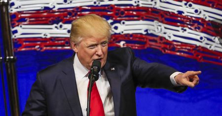 Trump: nielegalni imigranci wynoszą się z USA