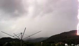 Ryzykował życiem i nagrywał burzę. Piorun mało co go nie zabił