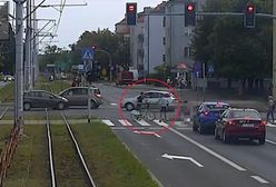 Toruń. Rowerzysta potrącił staruszkę. Prokuratura: Mógł to zrobić celowo