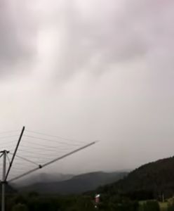 Ryzykował życiem i nagrywał burzę. Piorun mało co go nie zabił