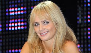 Izabella Scorupco opublikowała nowy film z wesela. Tańczy z butelką w ustach