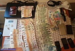Policja rozbiła zorganizowaną grupę przestępczą. Znaleziono broń, narkotyki i 175 tys. złotych gotówki