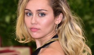 Miley Cyrus została napastowana przez fana. Szybko uciekła do limuzyny