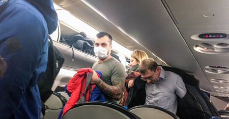 Koronawirus z Chin. Polacy wracający z Wuhan trafią na oddziały zakaźne