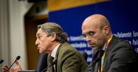 Koronawirus: poseł do Parlamentu Europejskiego obarcza Chiny winą za pandemię
