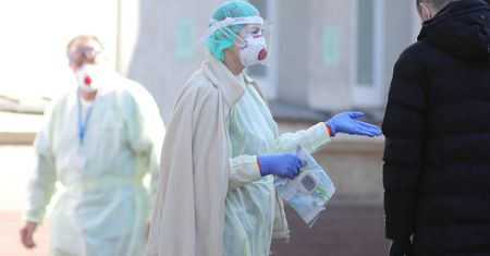 Koronawirus w Polsce i na świecie.  Włochy. Co 10. zakażony to pracownik służby zdrowia (relacja na żywo)