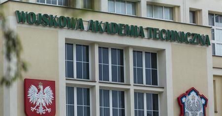 Kwarantanna w akademiku Wojskowej Akademii Technicznej. Studentka zabrana do szpitala