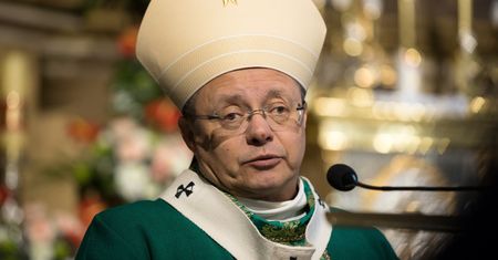 Koronawirus w Polsce. Abp Grzegorz Ryś apeluje do wiernych. "Jutro pozostajemy w domach"