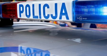 Płońsk. Zderzenie auta z ciężarówką. Dwie osoby nie żyją