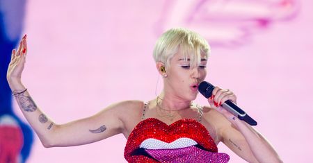 Czas festiwali: ile zapłacimy za wieczór z Miley Cyrus?