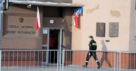 Koronawirus w Polsce. 44 zakażonych w Szkole Głównej Służby Pożarniczej