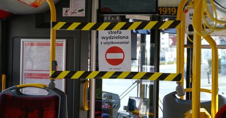 Koronawirus w Polsce. Warszawa. Kierowca autobusu zarażony