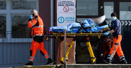 Koronawirus w Polsce i na świecie. Najnowsze informacje minuta po minucie