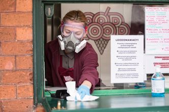 Epidemia koronawirusa. Rząd po Wielkanocy odmrozi gospodarkę? Ekspert: "mało realne"