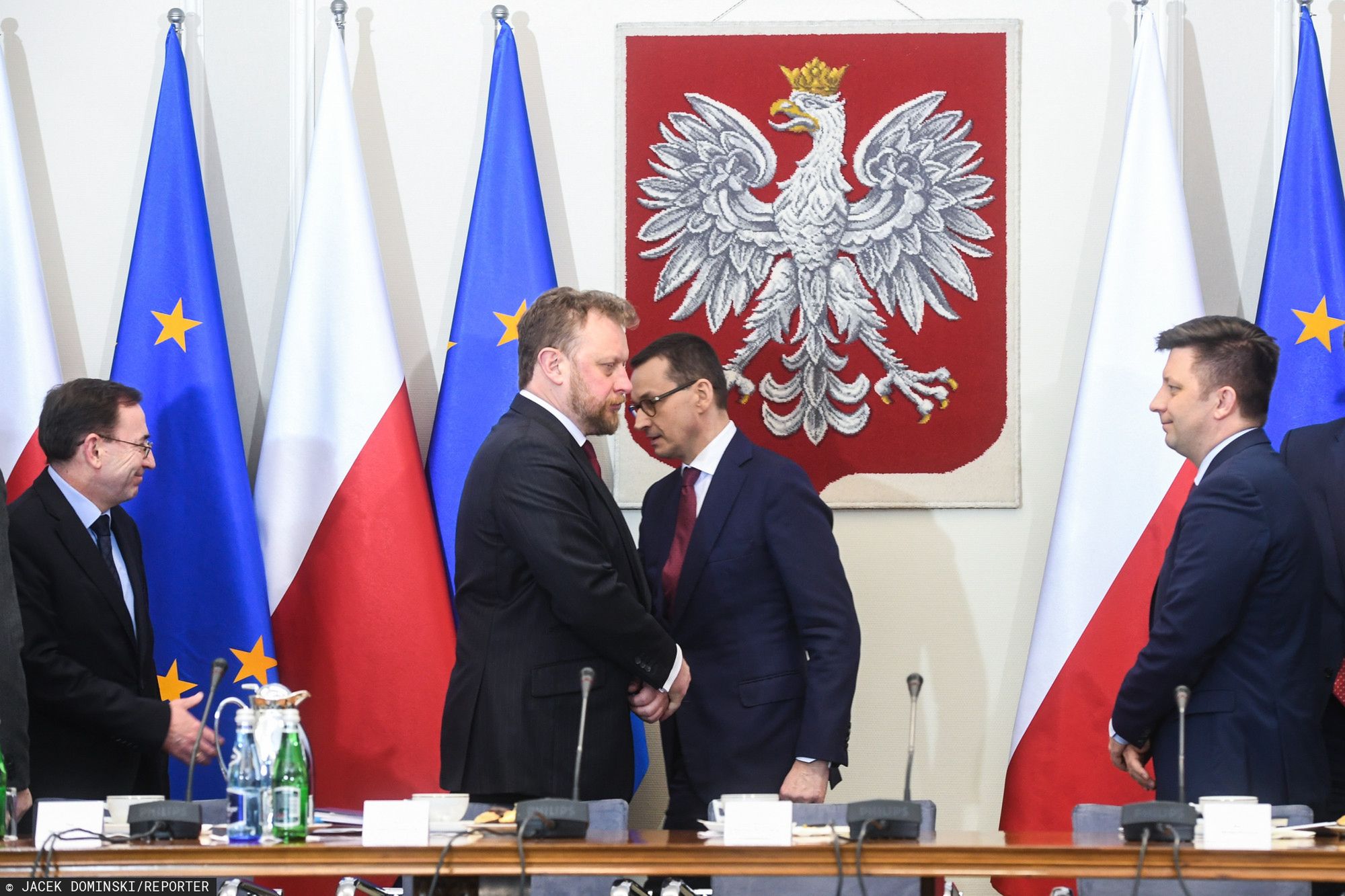 Koronawirus w Polsce. Najważniejsi dziś ministrowie: Mariusz Kamiński, Łukasz Szumowski i Michał Dworczyk. Na zdjęciu także premier Mateusz Morawiecki.