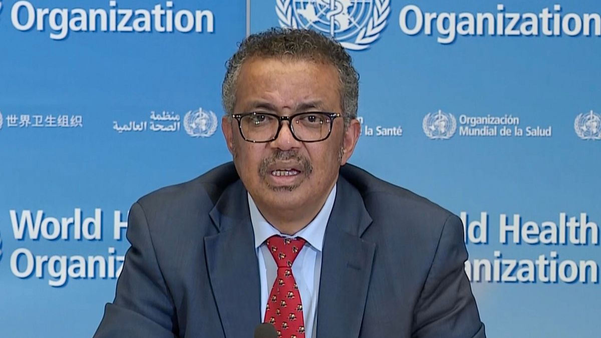 Koronawirus. Szef WHO ostrzegł świat, aby nie znosił restrykcji zbyt szybko.