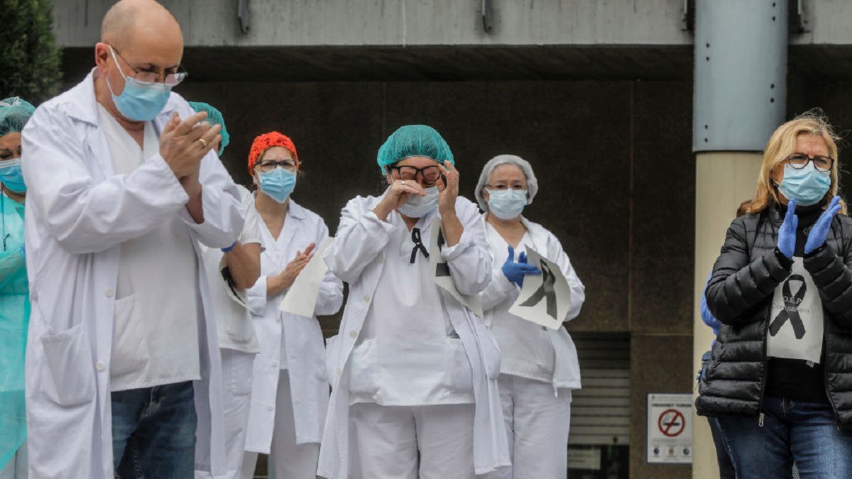 7 kwietnia, z okazji Światowego Dnia Zdrowia, Polacy wyjdą na balkony i o 13:00 podziękują pracownikom służby zdrowia za ich pracę.