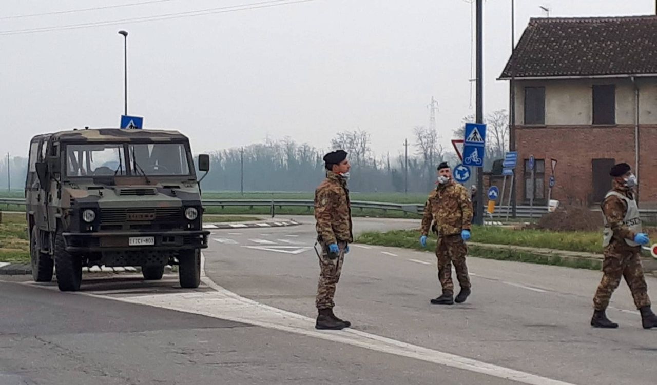 Koronawirus we Włoszech. Nieoficjalnie: rząd planuje zamknąć Lombardię i 11 innych prowincji