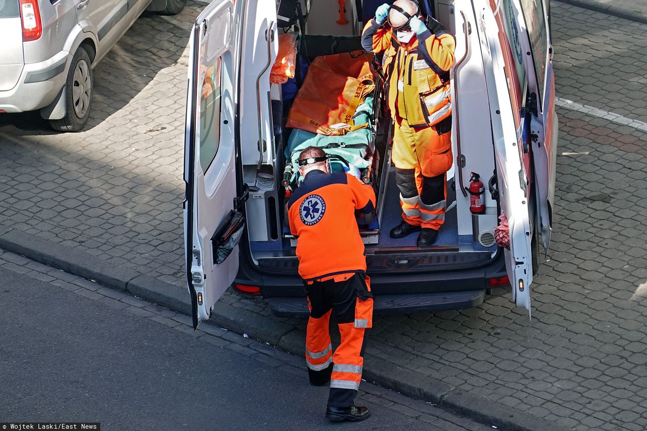 Wzięli udział w spotkaniu sztabu kryzysowego. Są zakażeni koronawirusem