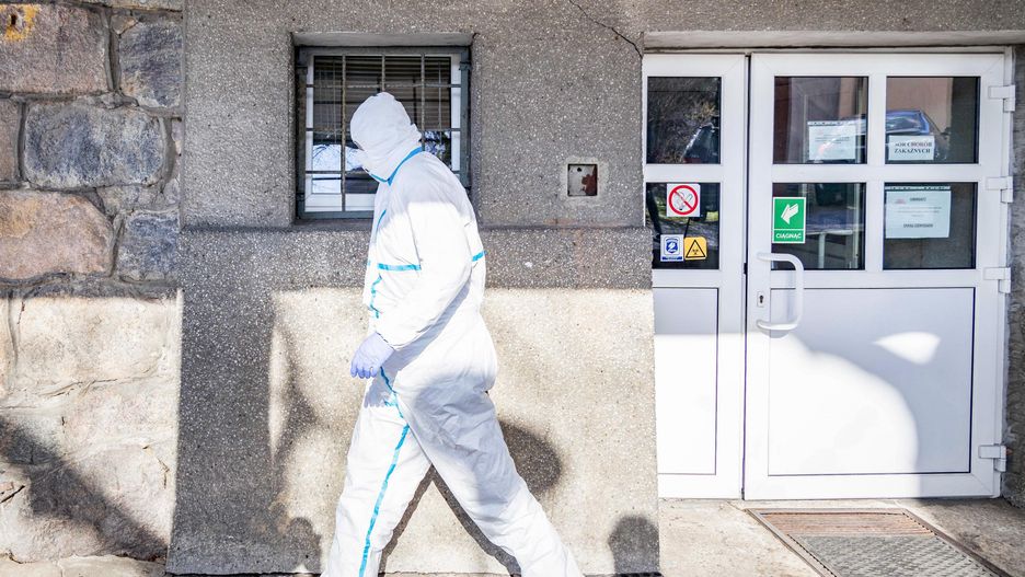 Koronawirus. Naukowcy szukają leku