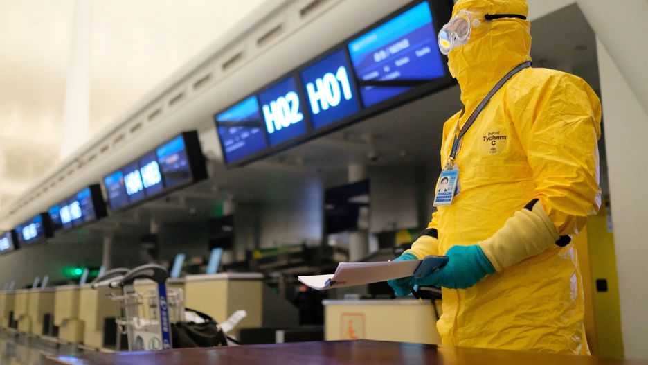 Pasażerowie trafili do szpitala zakaźnego w Warszawie