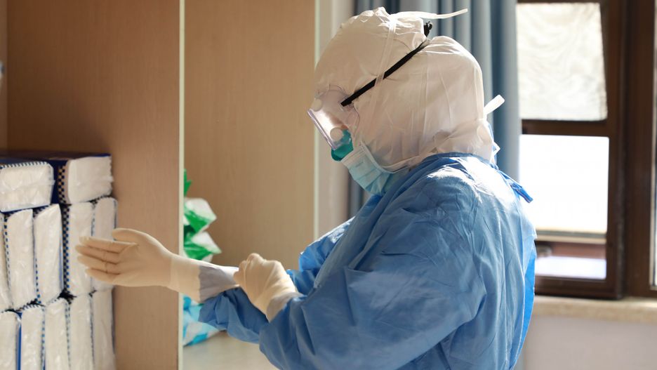 Koronawirus z Chin błyskawicznie się rozprzestrzenia