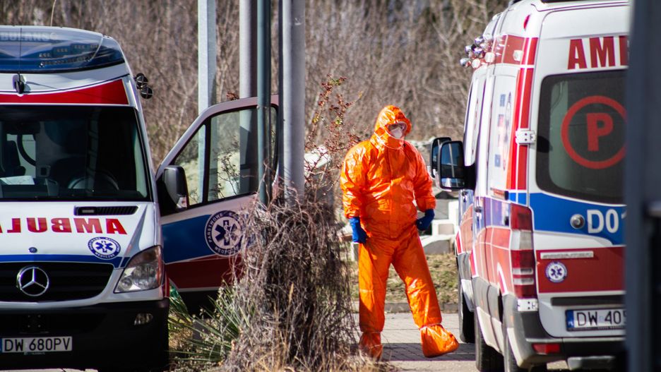 Koronawirus w Polsce i na świecie. Rośnie liczba zarażonych