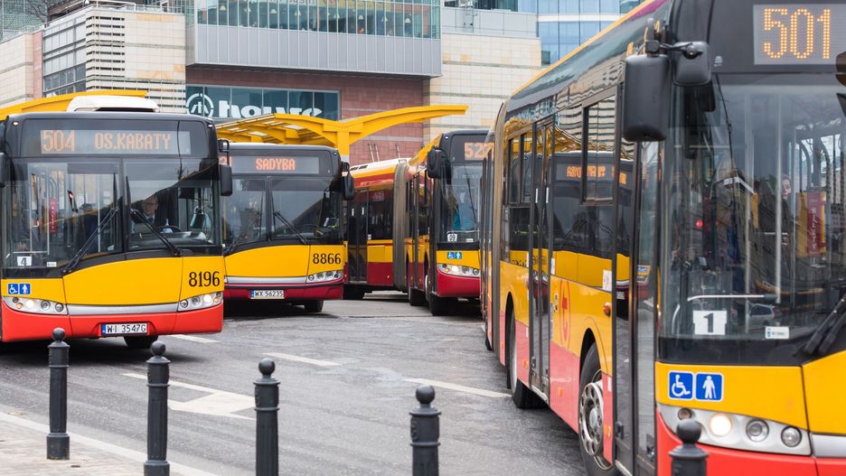 Niektóre linie autobusowe i tramwajowe są dodatkowo wzmocnione.