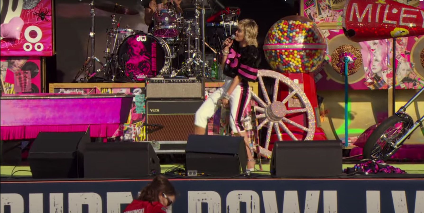Miley Cyrus - Super Bowl 2021