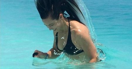 Kinga Rusin i Karolina Ferenstein-Kraśko nurkują na egzotycznych wakacjach