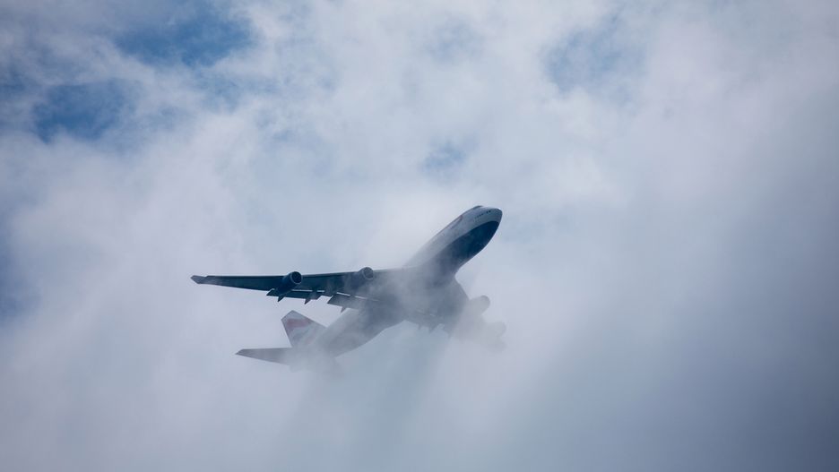 Boeing 747 pokonał trasę z Nowego Jorku do Londynu w czasie 4 godziny i 56 minut.