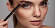 Najnowszy trend prosto z Korei. Teraz nosimy "boy brows"