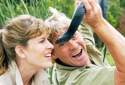 Steve Irwin na nieznanej fotce. Trzyma nowo narodzonego syna