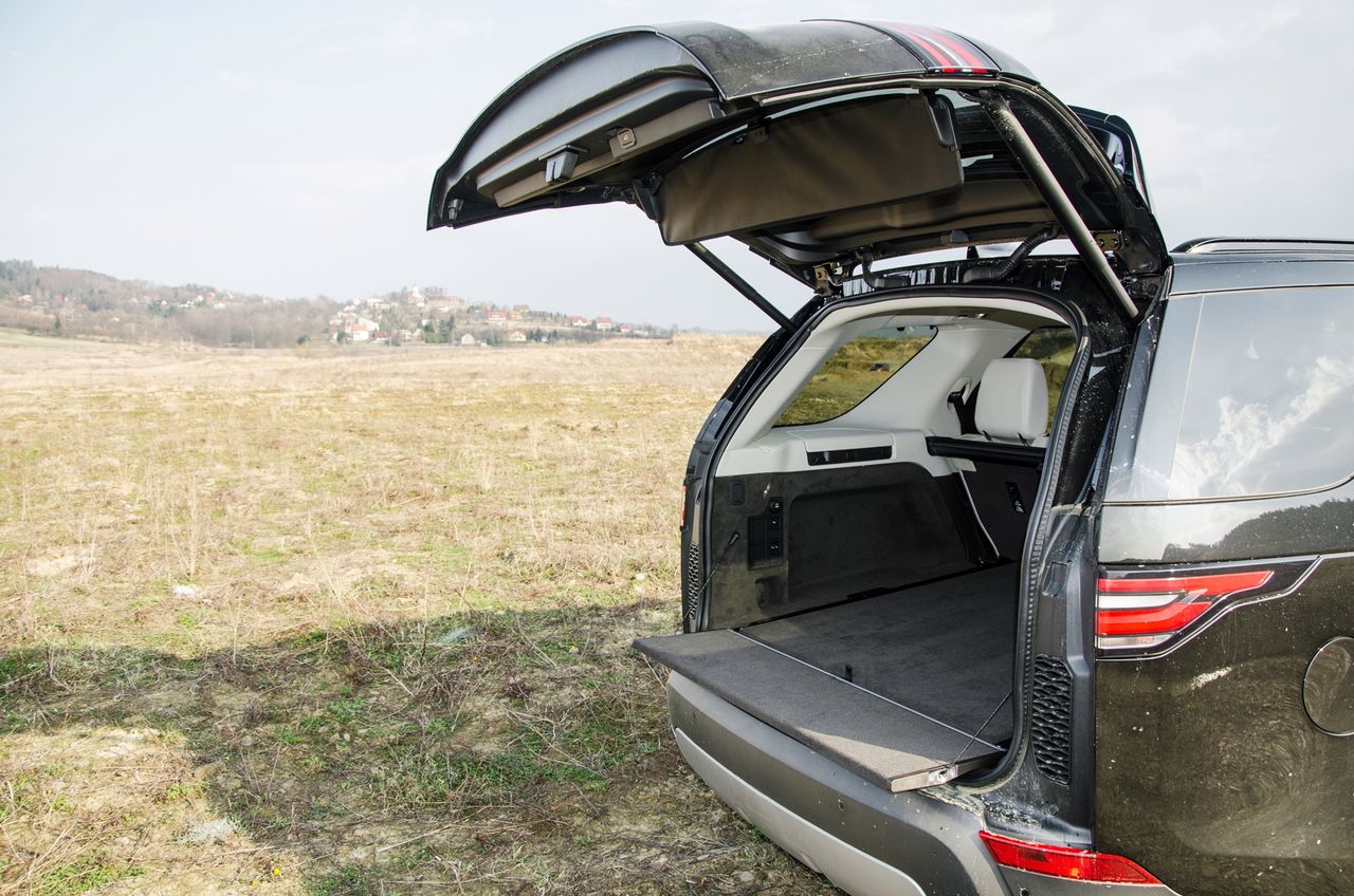 Nowy Land Rover Discovery V - zdjęcia z pierwszych jazd