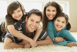 Dłużej z dzieckiem czy szybciej do pracy? Pracownicy muszą mieć wybór