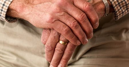 Dwa miliony emerytów żyje w nędzy. Raport NIK pokazuje smutną rzeczywistość