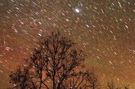 W nocy z środy na czwartek najwięcej spadających meteorów