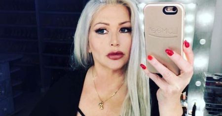 Platynowe włosy i ponętne usta. Oto nowa Marta Grycan!